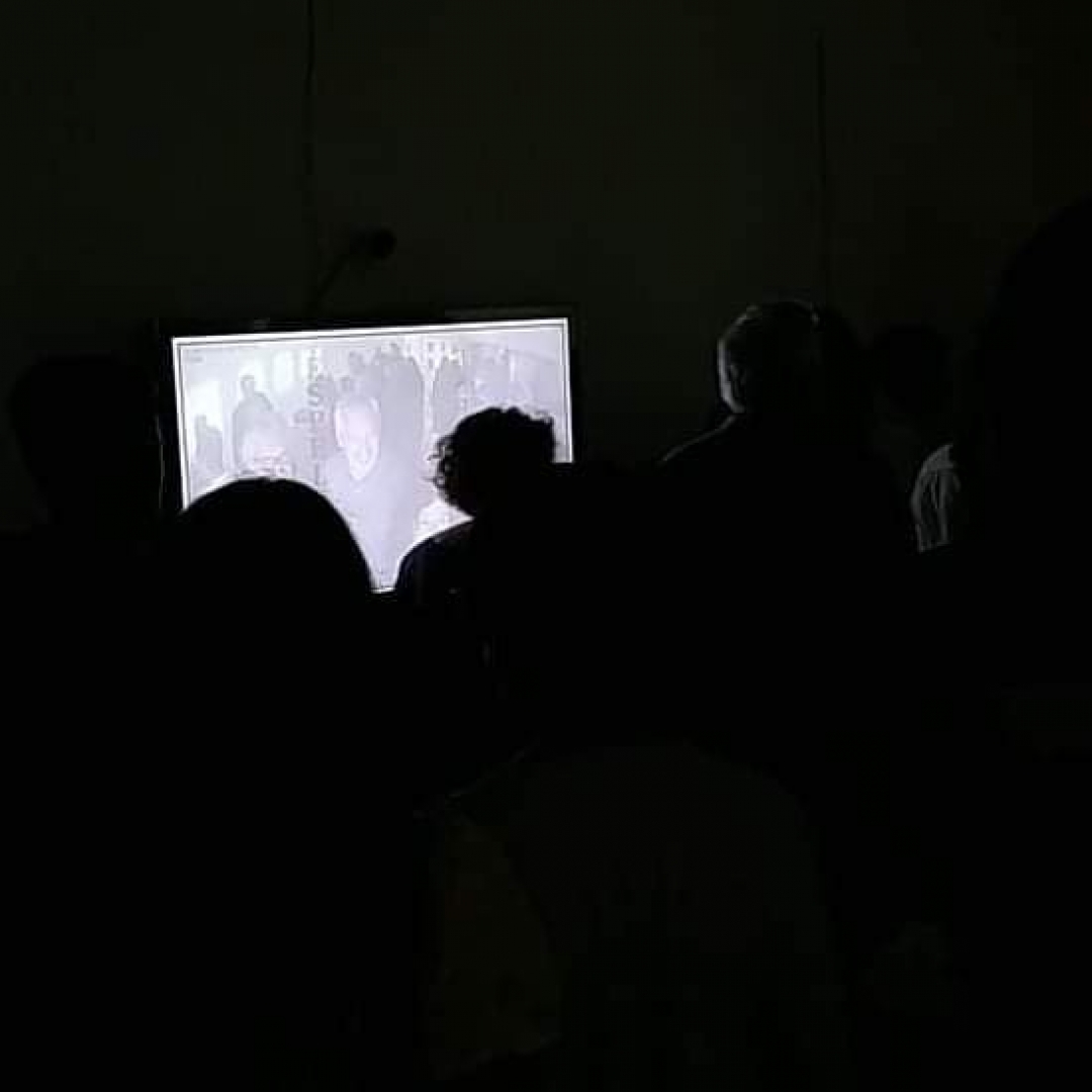 ESPELHO: a visual rereading of Espelho by Abílio-José Santos